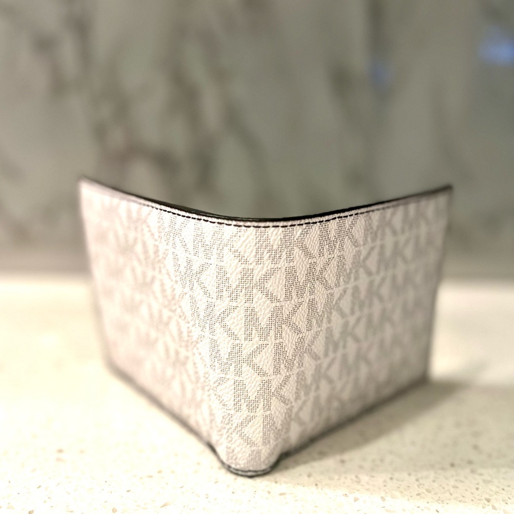 Michael Kors Monogram White and Black Wallet - Picture 6 of 6